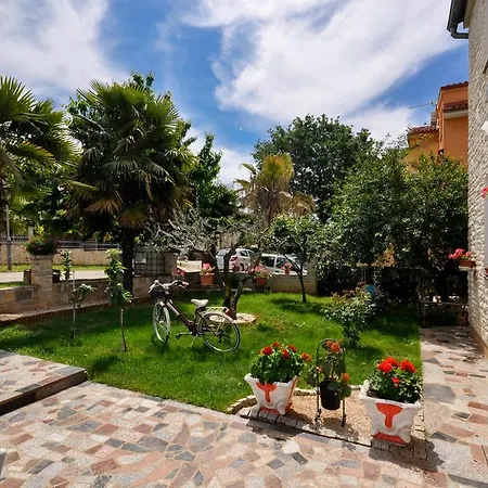 Jurica Apartment