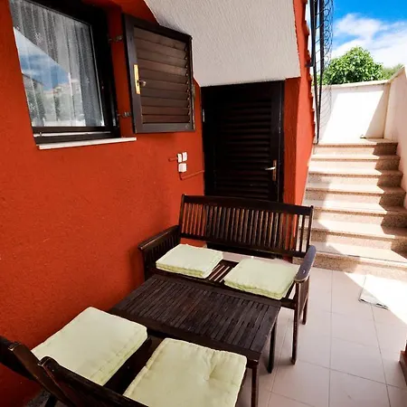 Jurica Apartment